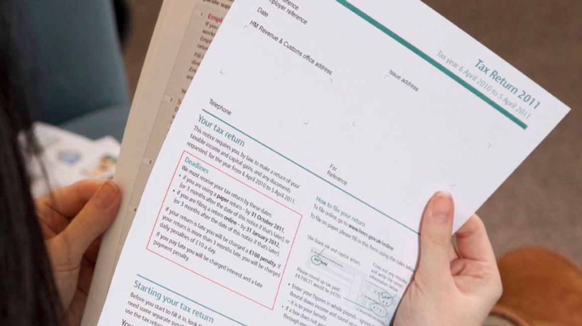 🚨 VÁLTOZÁS ÁPRILIS 6-TÓL: 50.000 FONT FELETT KÖTELEZŐ AZ ÚJ ADÓZÁSI RENDSZER – EZREKET ÉRINT AZ UK-BAN!