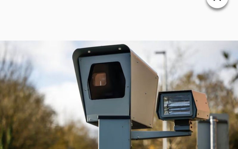 🚨 ÚJ “LÁTHATATLAN” TRAFFIPAXOK AZ UK-BAN – MÁR NEM CSAK A GYORSHAJTÁS MIATT BÜNTETHETNEK! 🚨