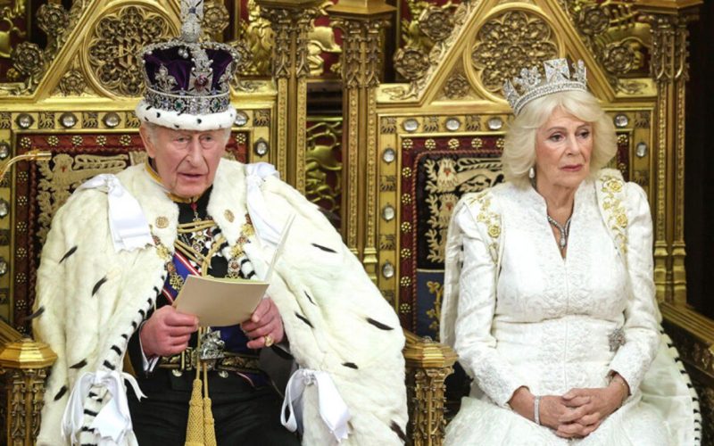 🇬🇧 III. KÁROLY KIRÁLY TÖRTÉNELMI BEJELENTÉSE: TELJESEN ÁTALAKULHAT ANGLIA A KÖVETKEZŐ ÉVEKBEN 👑📜
