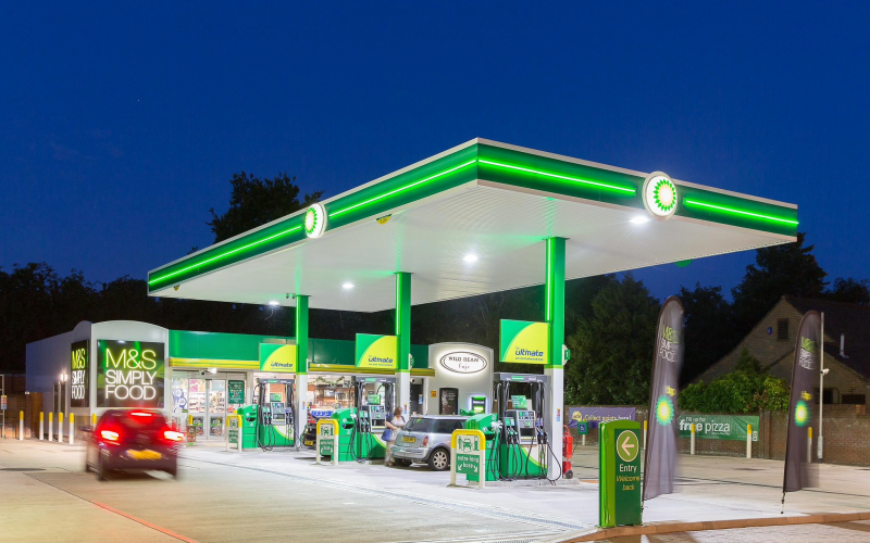⛽️ SOKKOLÓ SZIGORÍTÁS: HATALMAS BÜNTETÉSEK JÖNNEK A BENZINKUTAKNAK – EZ MINDEN AUTÓST ÉRINT!